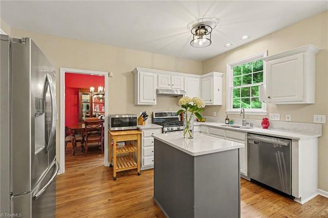 3116 Southhampton Drive, Jamestown, NC 27282