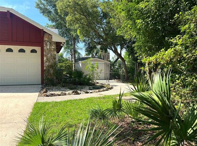 825 N 3RD AVENUE, Deltona, FL 32725