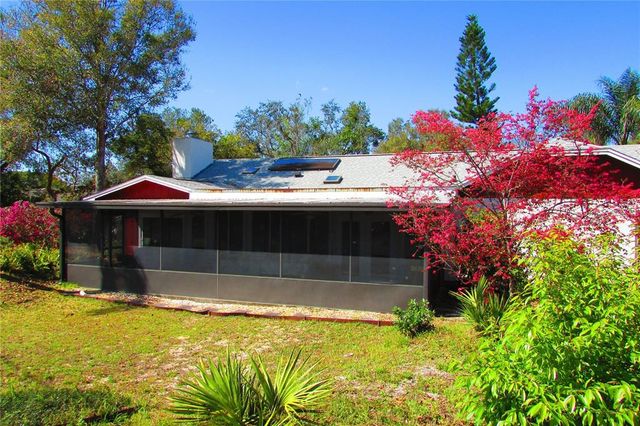 825 N 3RD AVENUE, Deltona, FL 32725