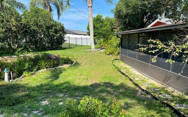 825 N 3RD AVENUE, Deltona, FL 32725