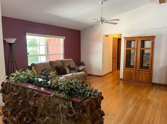 825 N 3RD AVENUE, Deltona, FL 32725