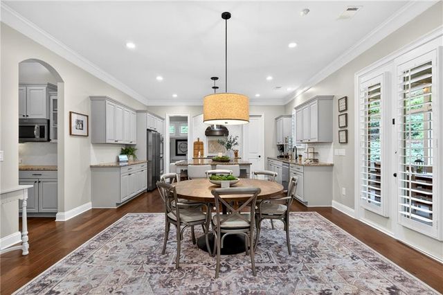 5548 Farmside Way, Johns Creek, GA 30022