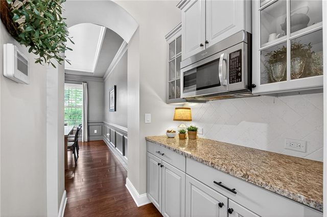 5548 Farmside Way, Johns Creek, GA 30022