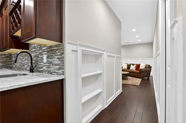 5548 Farmside Way, Johns Creek, GA 30022