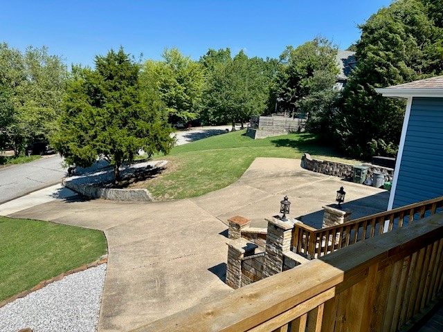 2841 E Hyland Park Road, Fayetteville, AR 72701