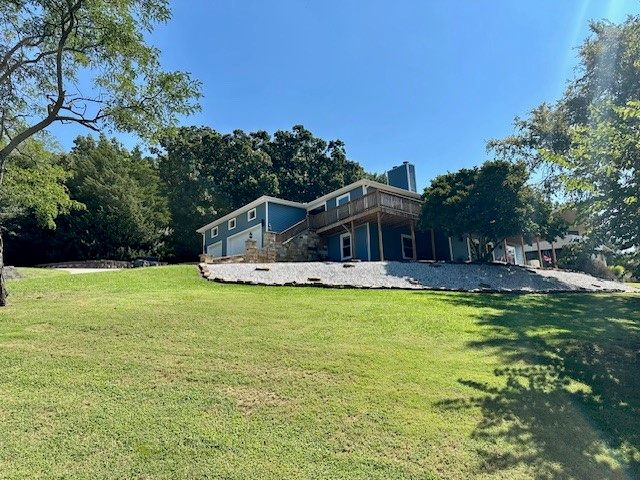 2841 E Hyland Park Road, Fayetteville, AR 72701