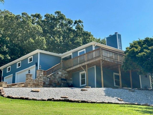 2841 E Hyland Park Road, Fayetteville, AR 72701