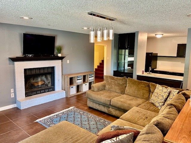 2841 E Hyland Park Road, Fayetteville, AR 72701