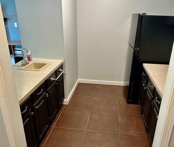 2841 E Hyland Park Road, Fayetteville, AR 72701