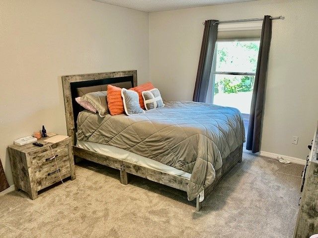 2841 E Hyland Park Road, Fayetteville, AR 72701