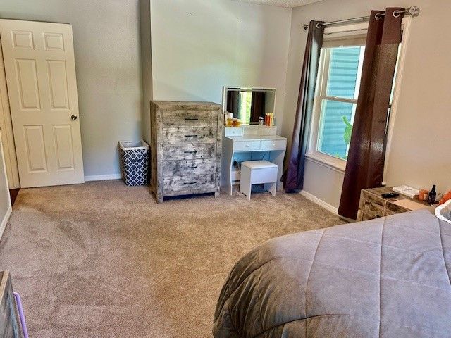 2841 E Hyland Park Road, Fayetteville, AR 72701