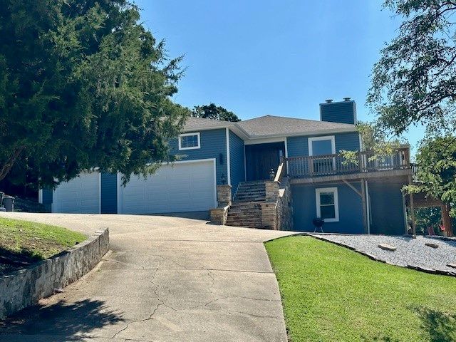 2841 E Hyland Park Road, Fayetteville, AR 72701