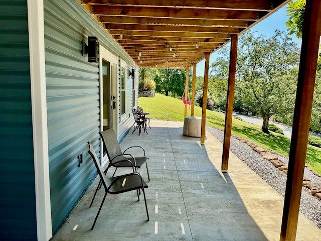 2841 E Hyland Park Road, Fayetteville, AR 72701