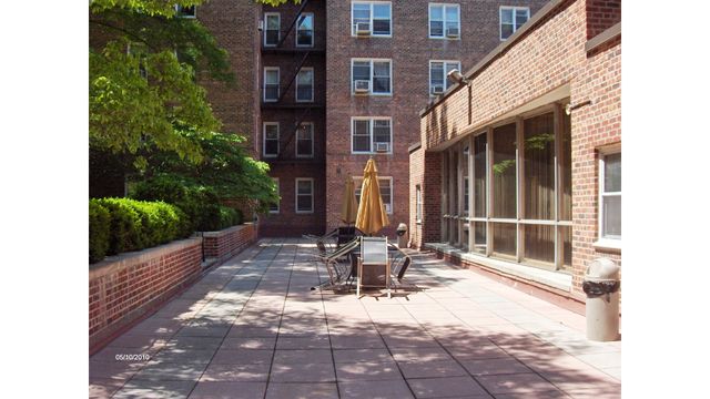 11220 72nd Dr Apt D28, New York City, NY 11375