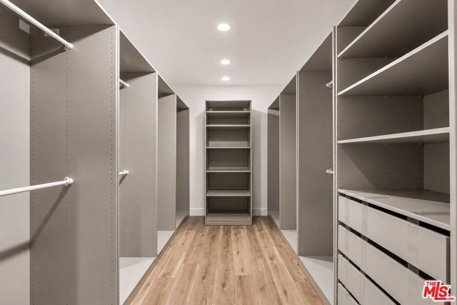 926 N ALPINE Drive, Beverly Hills, CA 90210