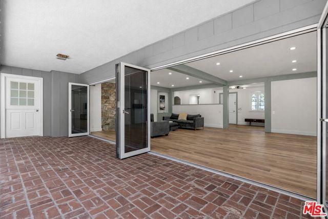 926 N ALPINE Drive, Beverly Hills, CA 90210