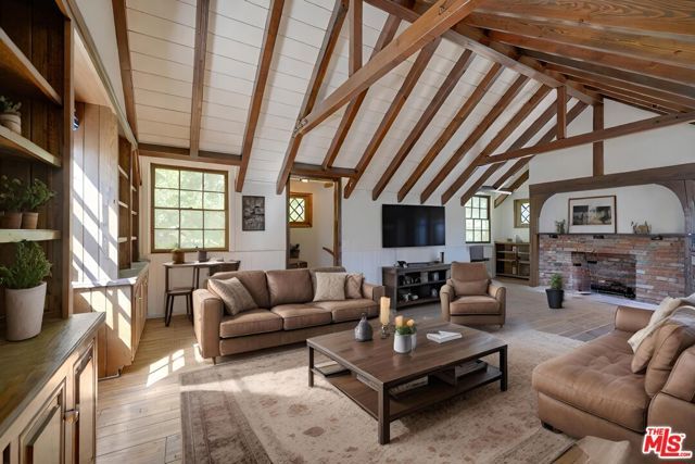 926 N ALPINE Drive, Beverly Hills, CA 90210