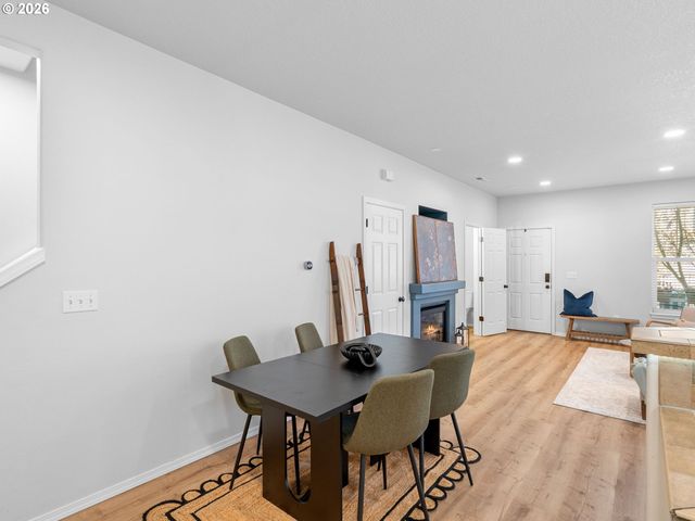 6225 Sw 182ND Ter, Beaverton, OR 97007