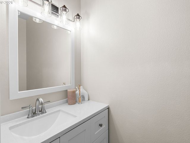 6225 Sw 182ND Ter, Beaverton, OR 97007