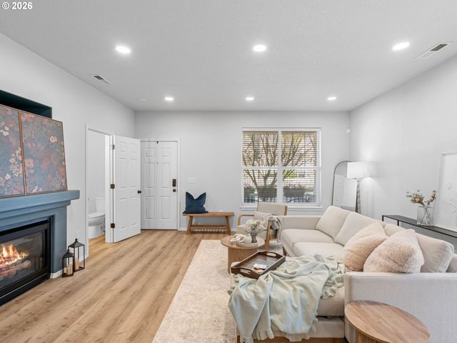 6225 Sw 182ND Ter, Beaverton, OR 97007