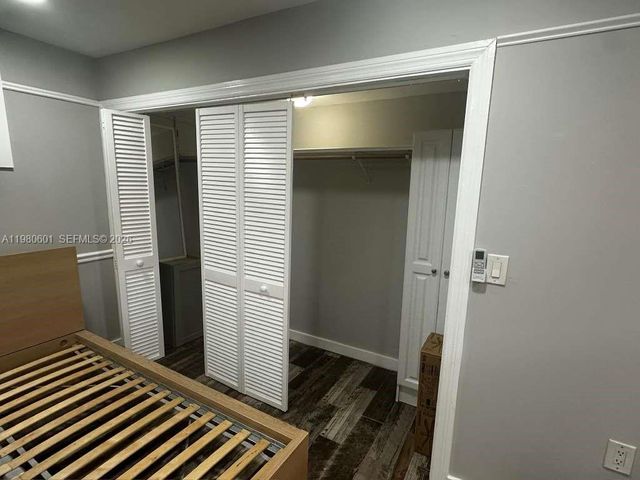 6837 SW 39th Ter B, Miami, FL 33155