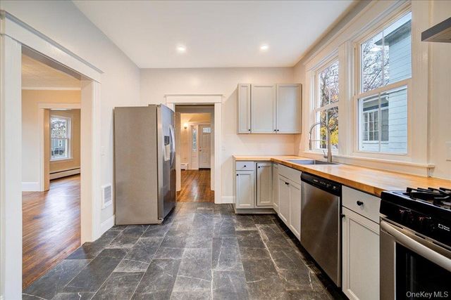 65 Worrall Avenue, Poughkeepsie, NY 12603