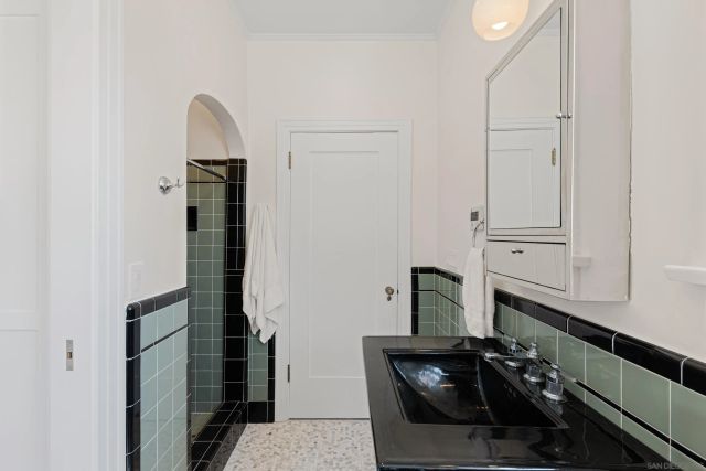 4374 Adams Ave, San Diego, CA 92116