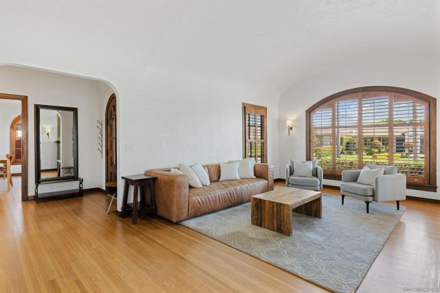 4374 Adams Ave, San Diego, CA 92116