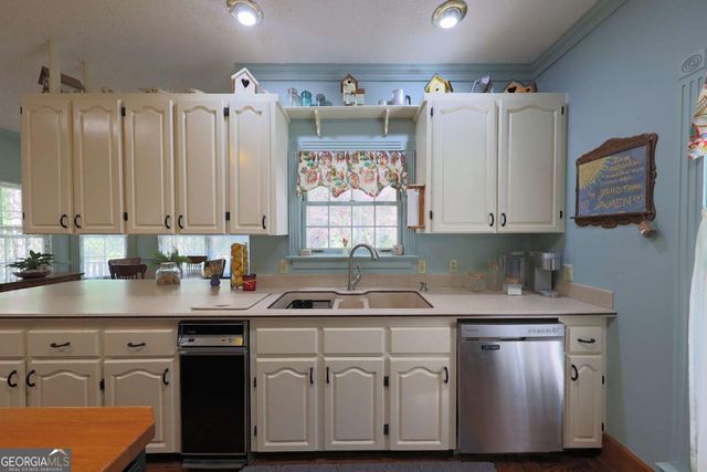 287 Spring Ridge Lane, Thomasville, GA 31792