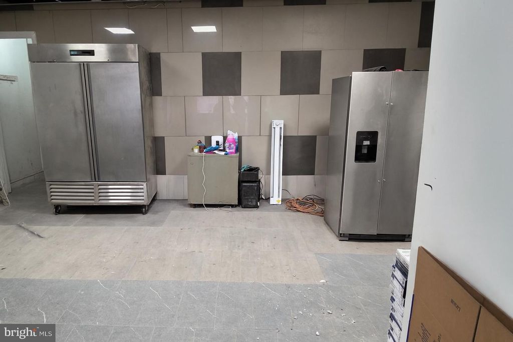 Image 6 of property listing at 154 N 6TH ST, Reading, PA 19601