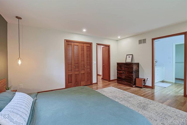 7673 Greenfarms Drive, Springfield Twp., OH 45224