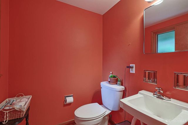 7673 Greenfarms Drive, Springfield Twp., OH 45224