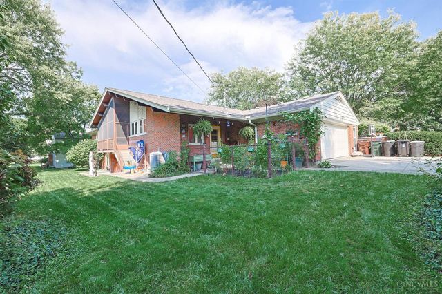 7673 Greenfarms Drive, Springfield Twp., OH 45224