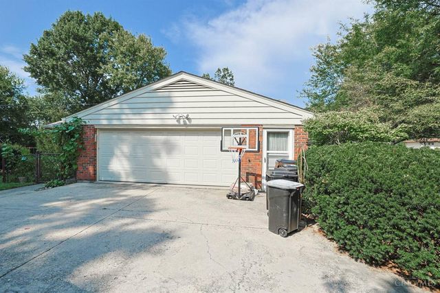 7673 Greenfarms Drive, Springfield Twp., OH 45224