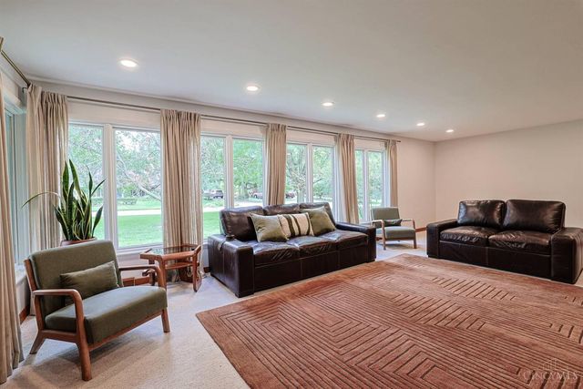 7673 Greenfarms Drive, Springfield Twp., OH 45224