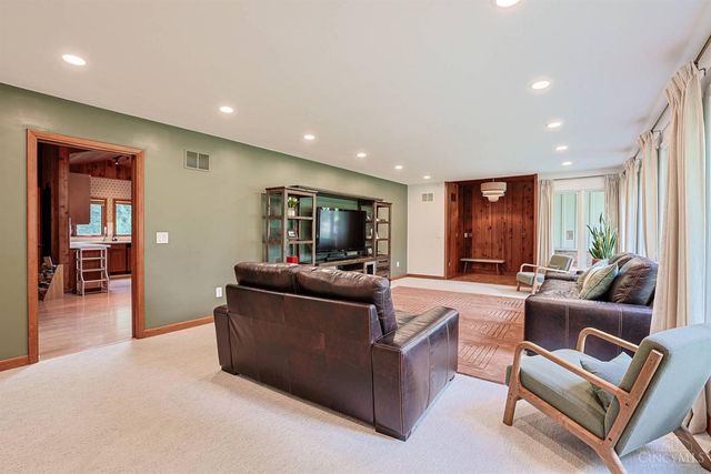 7673 Greenfarms Drive, Springfield Twp., OH 45224