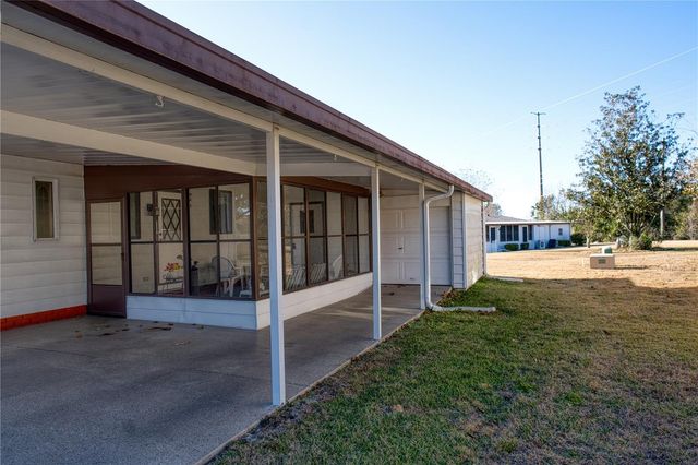 1863 W SCHWARTZ BOULEVARD, Lady Lake, FL 32159