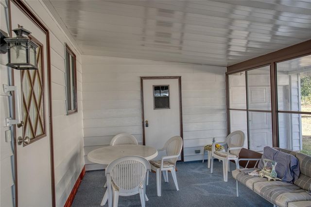 1863 W SCHWARTZ BOULEVARD, Lady Lake, FL 32159