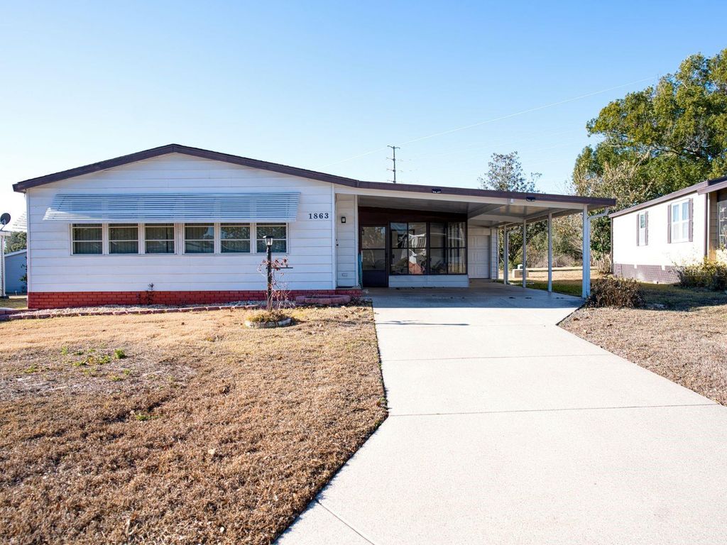 1863 W SCHWARTZ BOULEVARD, Lady Lake, FL 32159