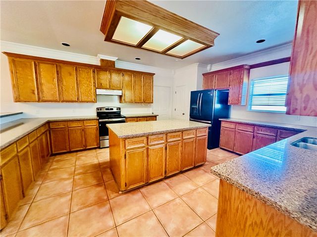 6150 Lemans Dr, Corpus Christi, TX 78414