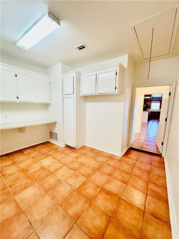 6150 Lemans Dr, Corpus Christi, TX 78414