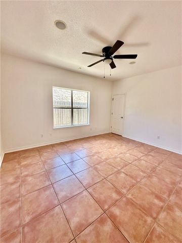 6150 Lemans Dr, Corpus Christi, TX 78414