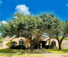 6150 Lemans Dr, Corpus Christi, TX 78414