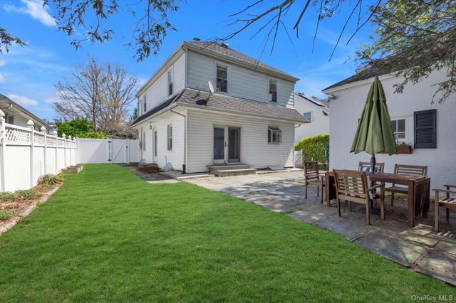 44 Mackey Avenue, Port Washington, NY 11050