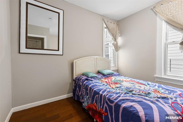447 17th Street, Newark, NJ 07103