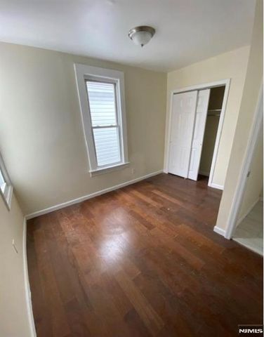 447 17th Street, Newark, NJ 07103