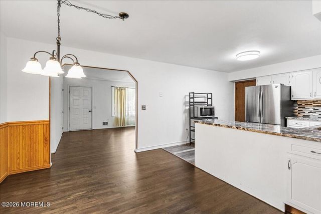 825 Madison Avenue, Toms River, NJ 08757