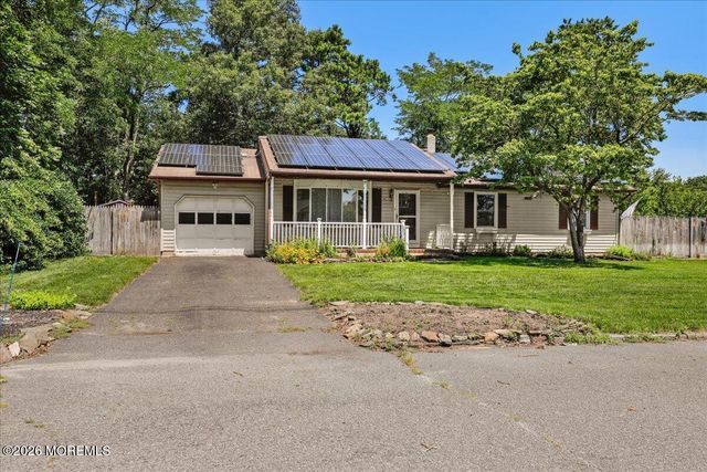 825 Madison Avenue, Toms River, NJ 08757