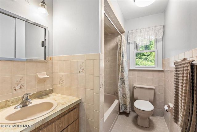 825 Madison Avenue, Toms River, NJ 08757