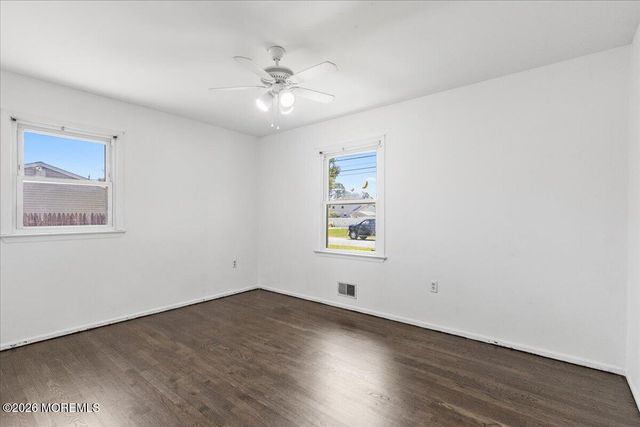 825 Madison Avenue, Toms River, NJ 08757